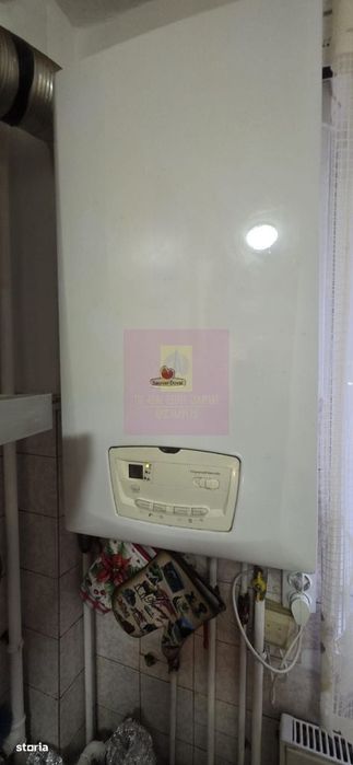 Apartament cu 3 camere de vanzare in Campina