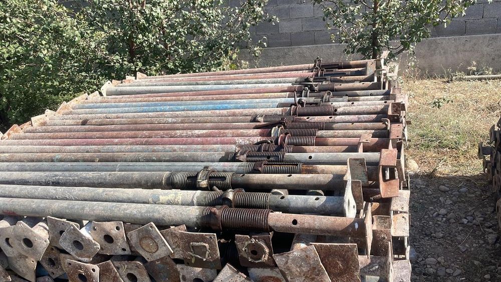 Продам струбцины, стойки