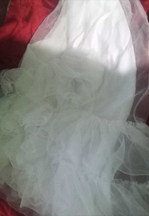 Сватбена рокля.                    ..