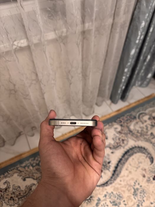 Продам айфон 15 про