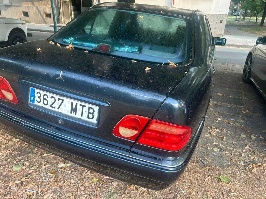 Продавам MERCEDES E200 Бензин/Газ