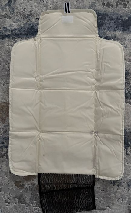 Saltea portabila pentru infasat