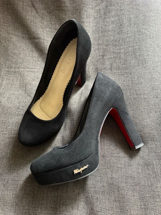 Женские туфли 39 размер