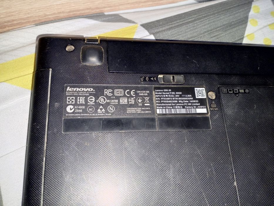 Ноутбук на запчасти