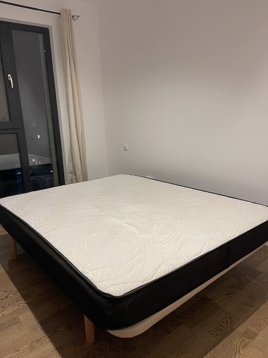 Pat + Saltea 150x190 cm / Stare excelentă