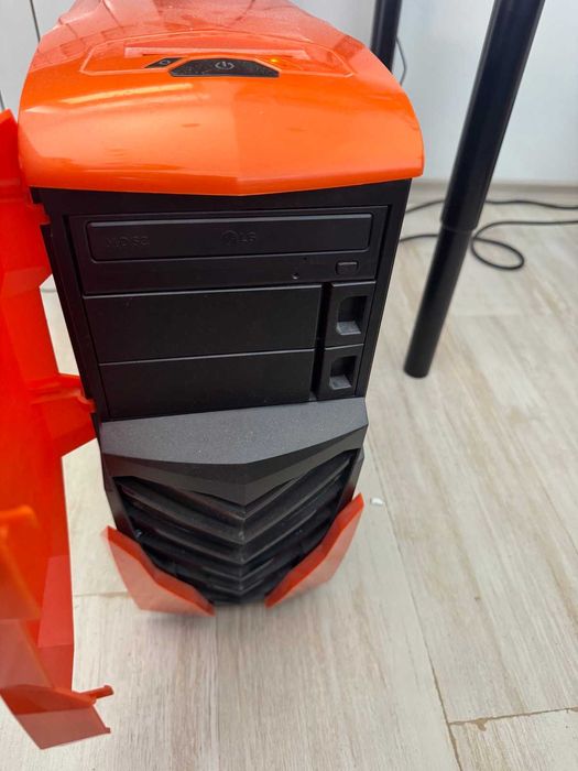 Геймърски компютър i7-7700 / GTX 1070 Ti / 16GB RAM / 3x SSD