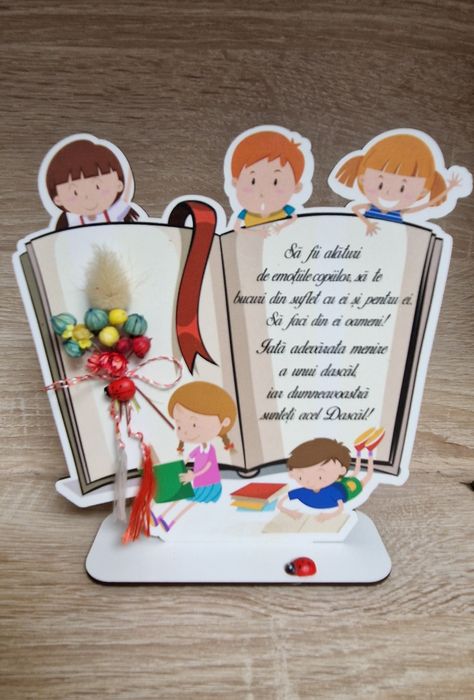 Cadouri pentru doamnele învățătoare, educatoare, diriginte