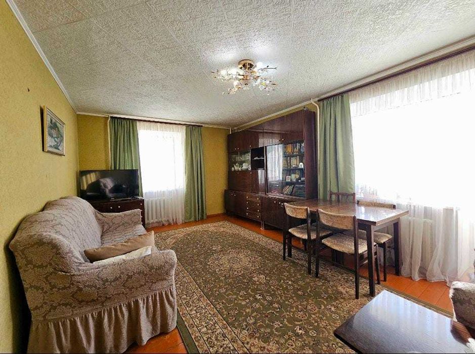 3 комн Комарова 22 млн!