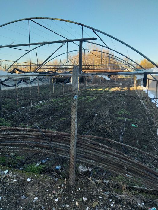 Продавам второ употреба оранжерии 3 броя
