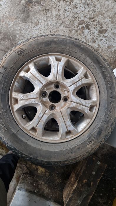 Продам диски с летней резиной