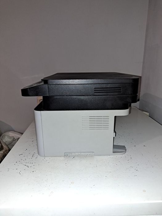 Продам многофункциональное устройство самсунг