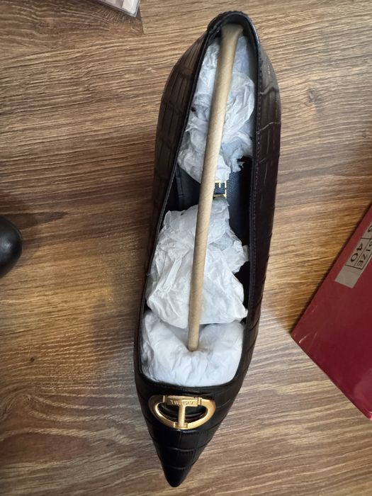 Продам туфли новые