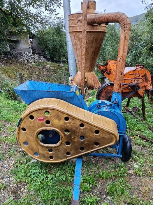 Moară la cardan.   .