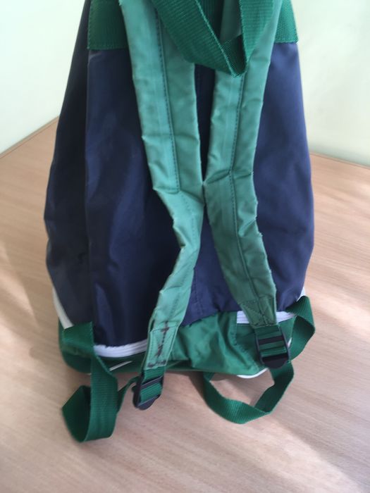 Продам cпортивный рюкзак Benetton