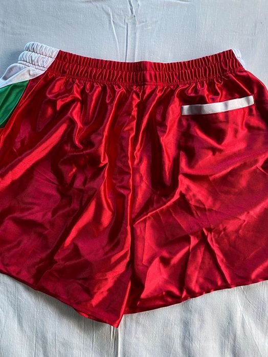 Спортни къси гащи