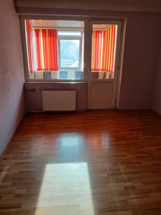 Proprietar,vând garsoniera Traian