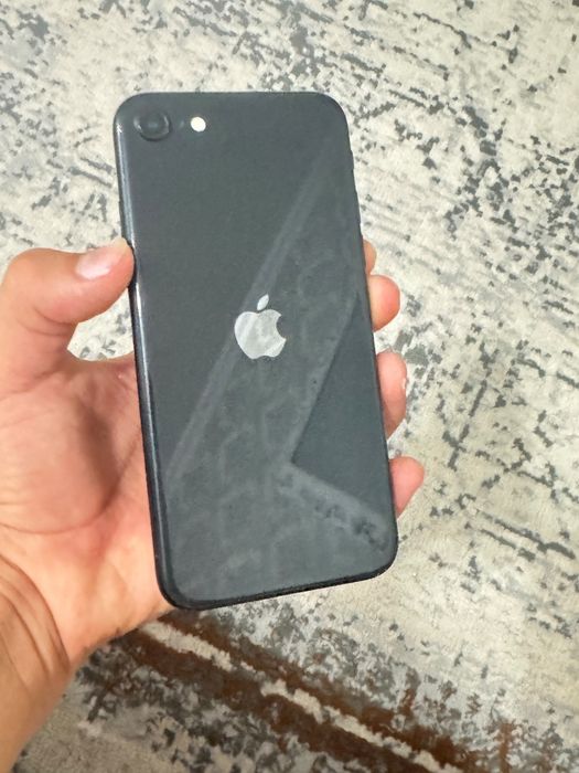 Iphone SE в хорошем состоянии