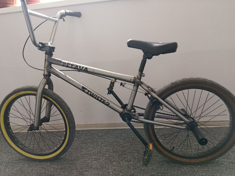 Велосипед BMX диаметр 20