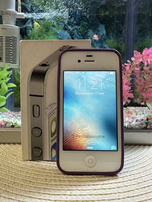 Продам iPhone 4s White 16 ГБ