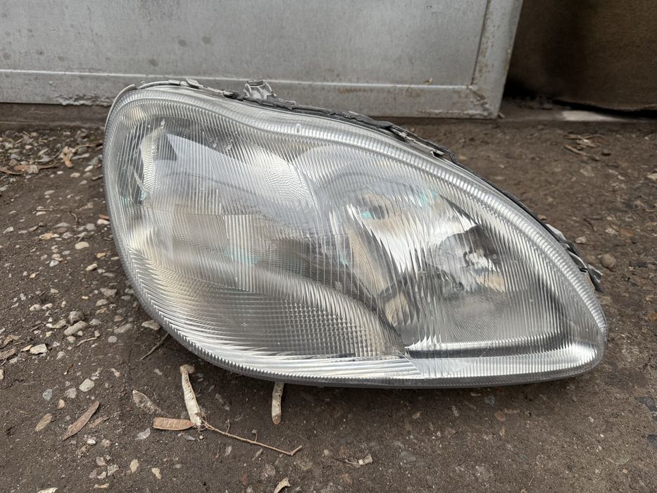 Фары на 220 дорест не линзованные