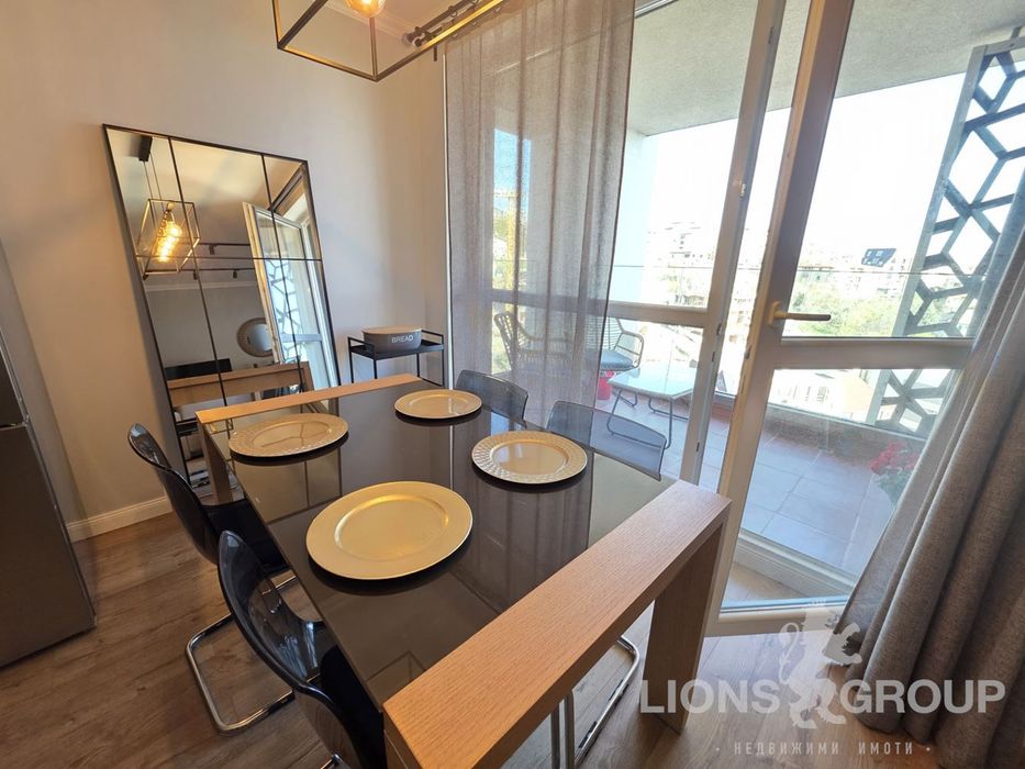 Продава се Тристаен апартамент в Варна, Бриз - 114 кв.м за 1745 €/кв.м - Снимка #8