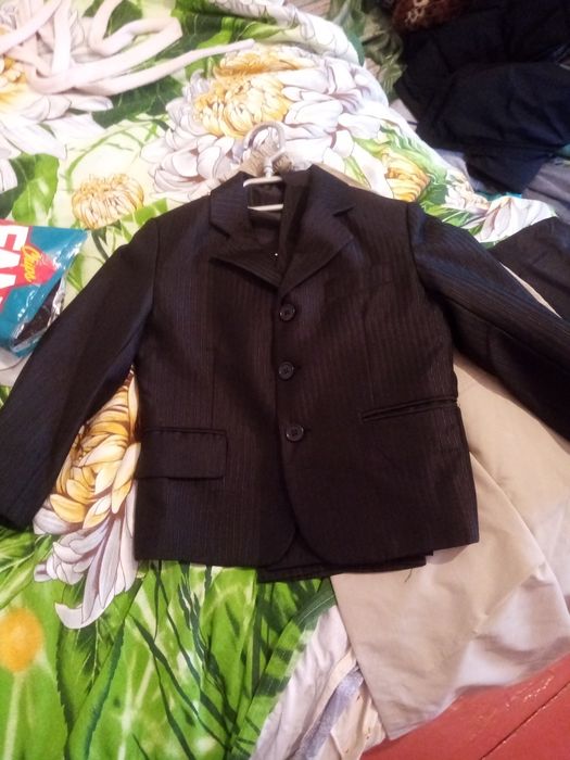 Костюм тройка на мальчика