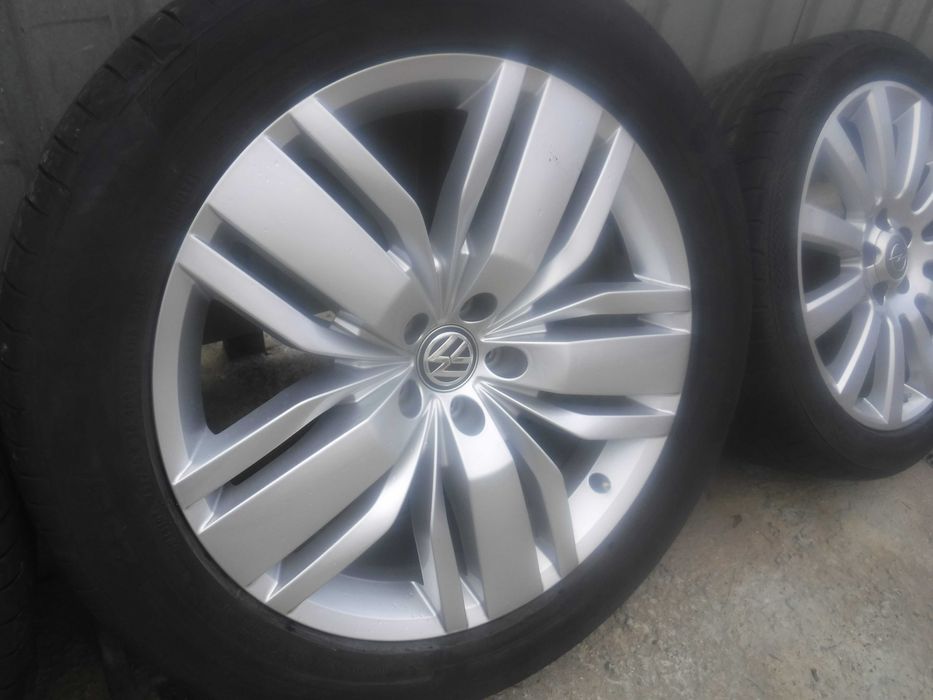 Jante Vw Atlass 255 55 20 vara Continental