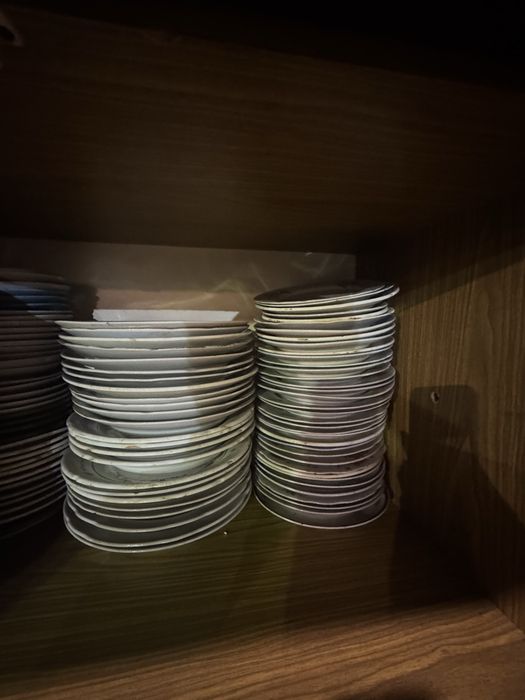 Посуда,тарелки,чашки