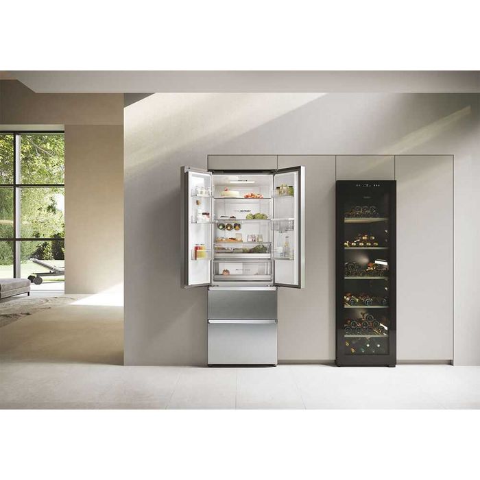 Нов инверторен хладилник 70 см широк Haier