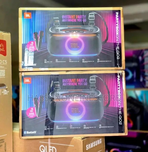 JBL PartyBox On-The-Go 2 — колонка с 2 микрофонами. Есть доставка