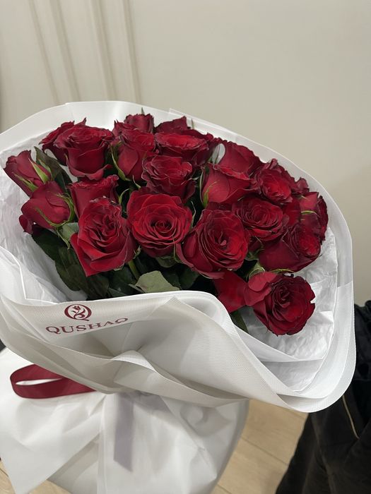 Продам розы 31 штук 80 см