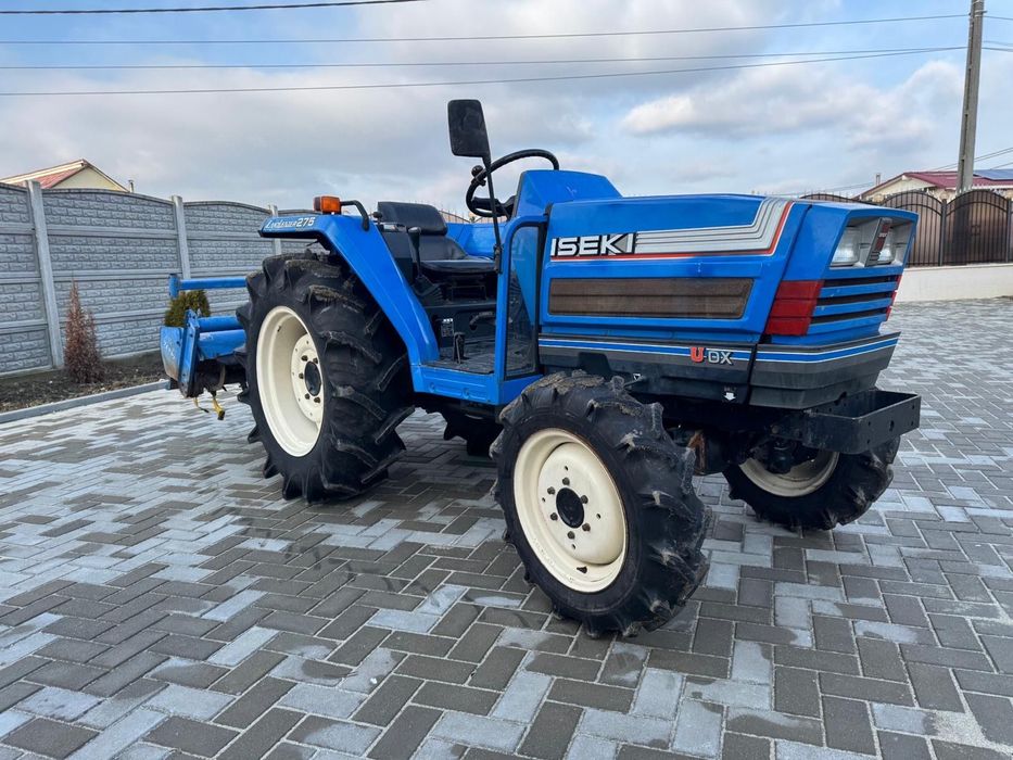 Tractor japonez Iseki 27 cai 4x4 cu freza nu Yanmar