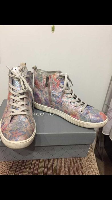 продам одежду на девочку