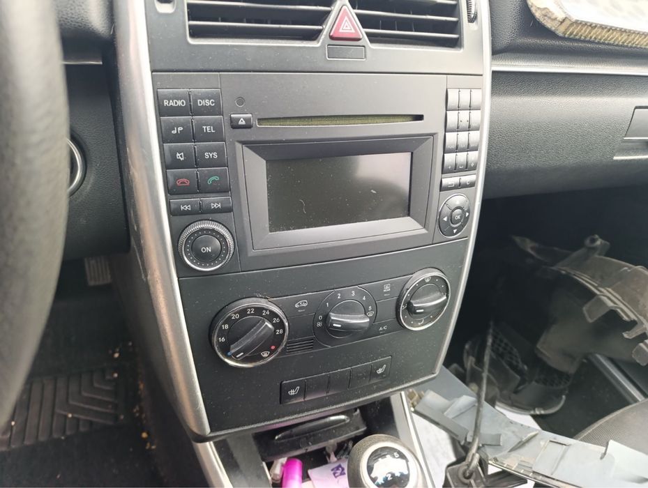 Мерцедес B180CDI на части