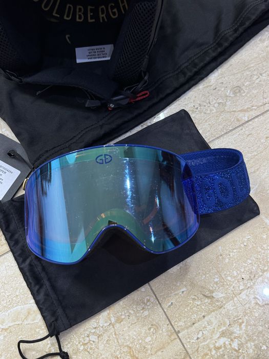 Дамски ски каска и очила Goldbergh