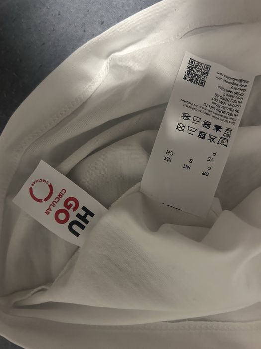 HUGO тениски 2 броя размер S