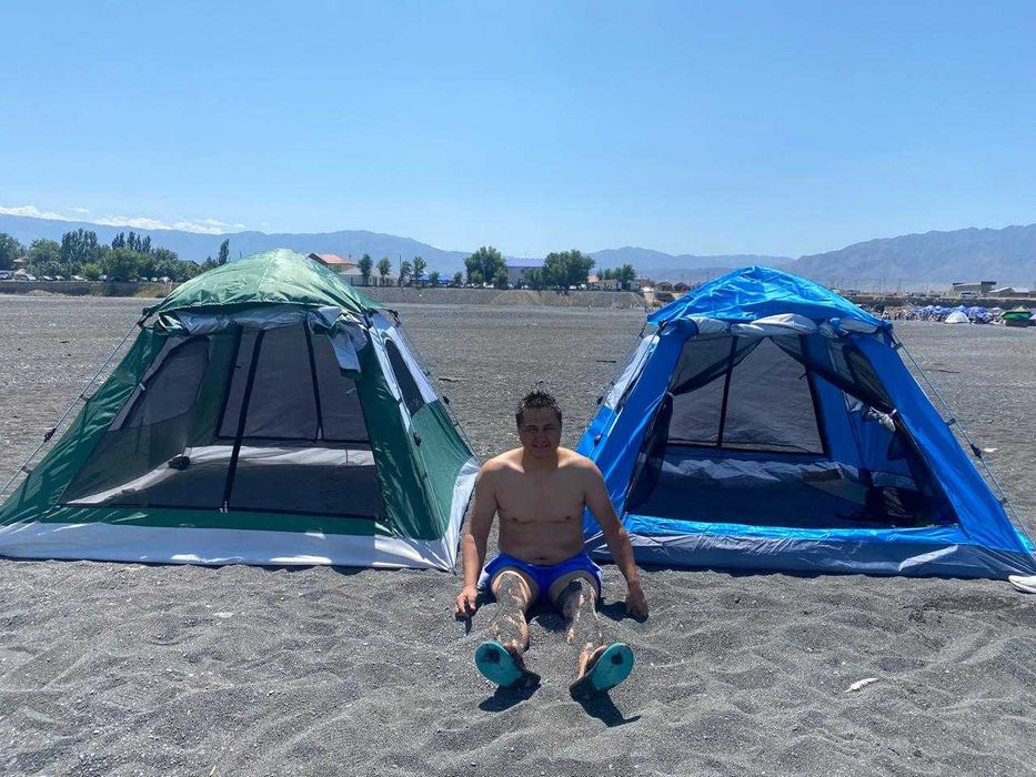 Палатка для кемпинга ,отдыха.