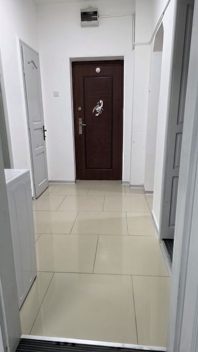 Apartament de inchiriat.