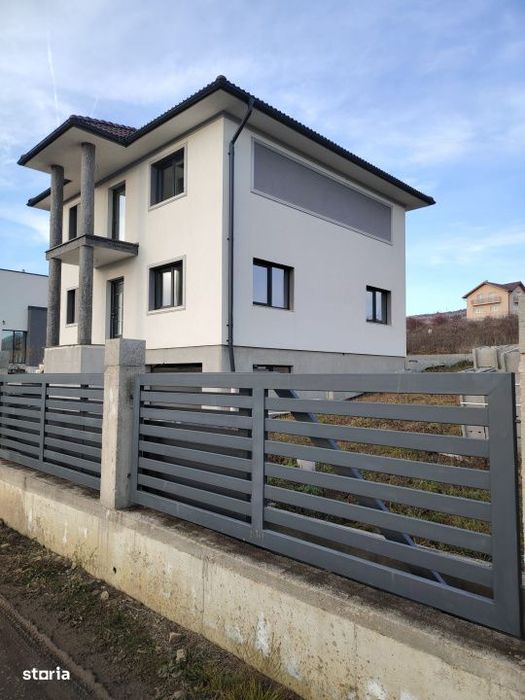 Casa individuala premium pentru familie – Chinteni, zona Terra