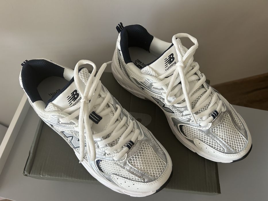 New Balance 530 модел 25.5 см стелка