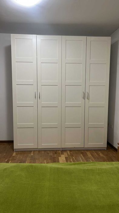 Шкаф для одежды производства Икеа