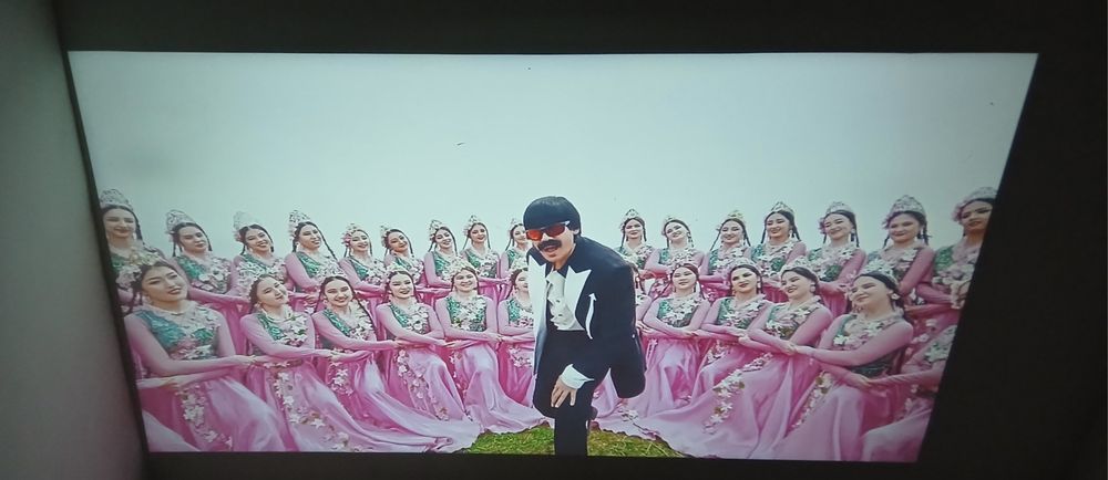 HY300 Pro smart proyektor sotiladi