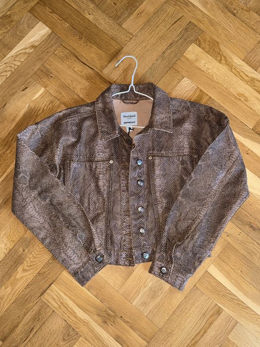 River Island скъсено кафяво яке със змийски десен