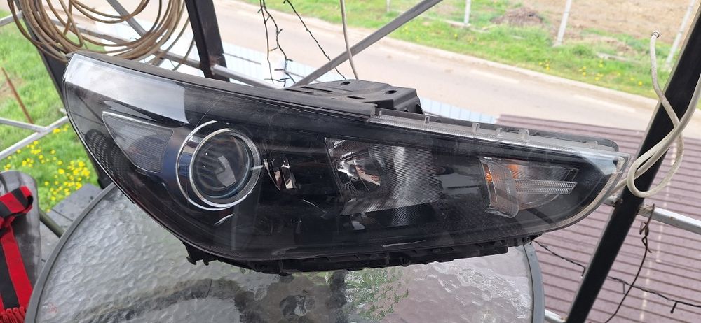 Capota fata si far fata Hyundai i30 bara fata  aripa fata