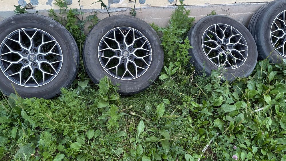 Продам шины с дисками. Летний в комплекте