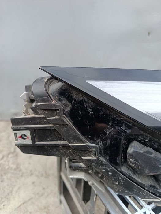 Продам фару на..