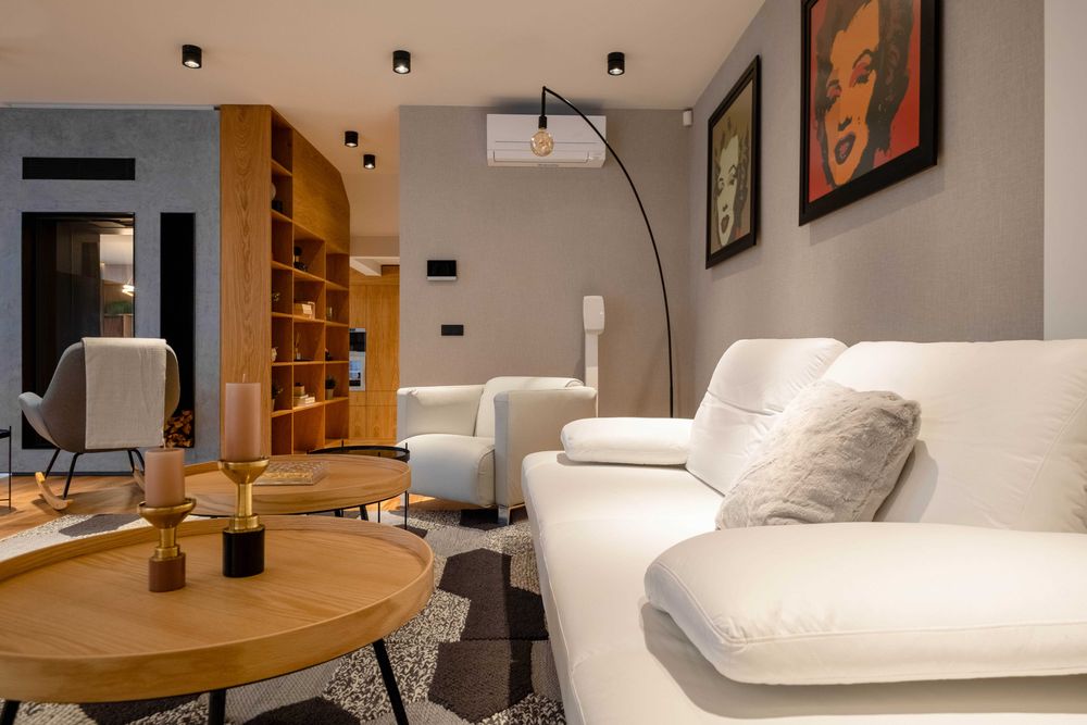 Продава се Къща в София, Център - 460 кв.м за 2453 €/кв.м - Снимка #18