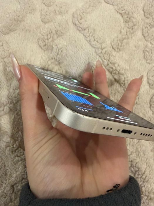 Айфон 13 в идеалном состаяние