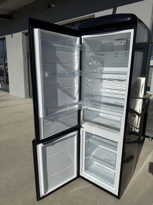 Черен Хладилник с фризер Gorenje