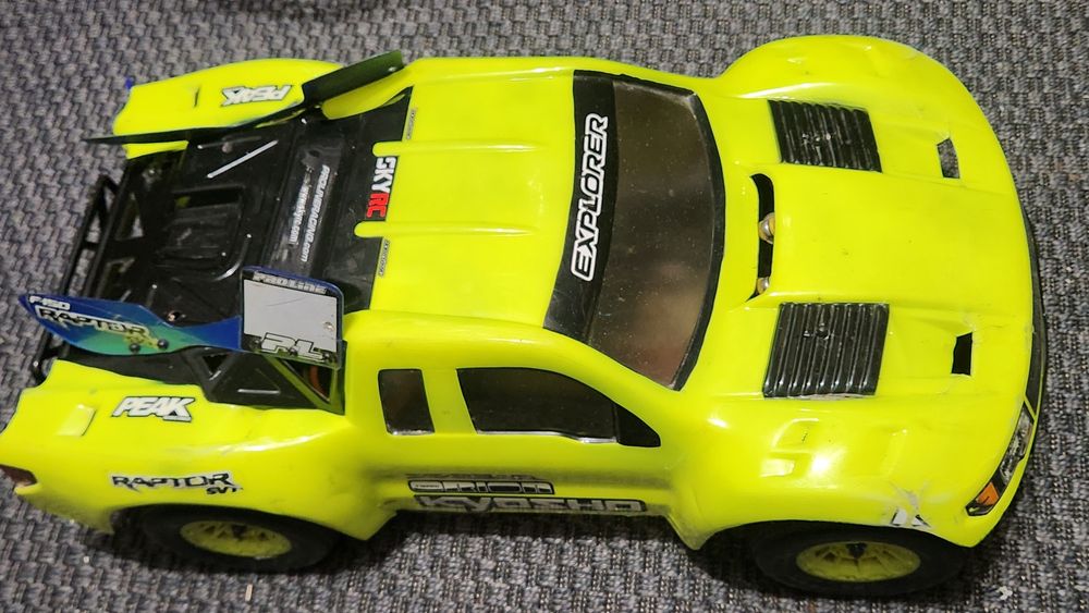 Automodele xray  associated schumacher serpent